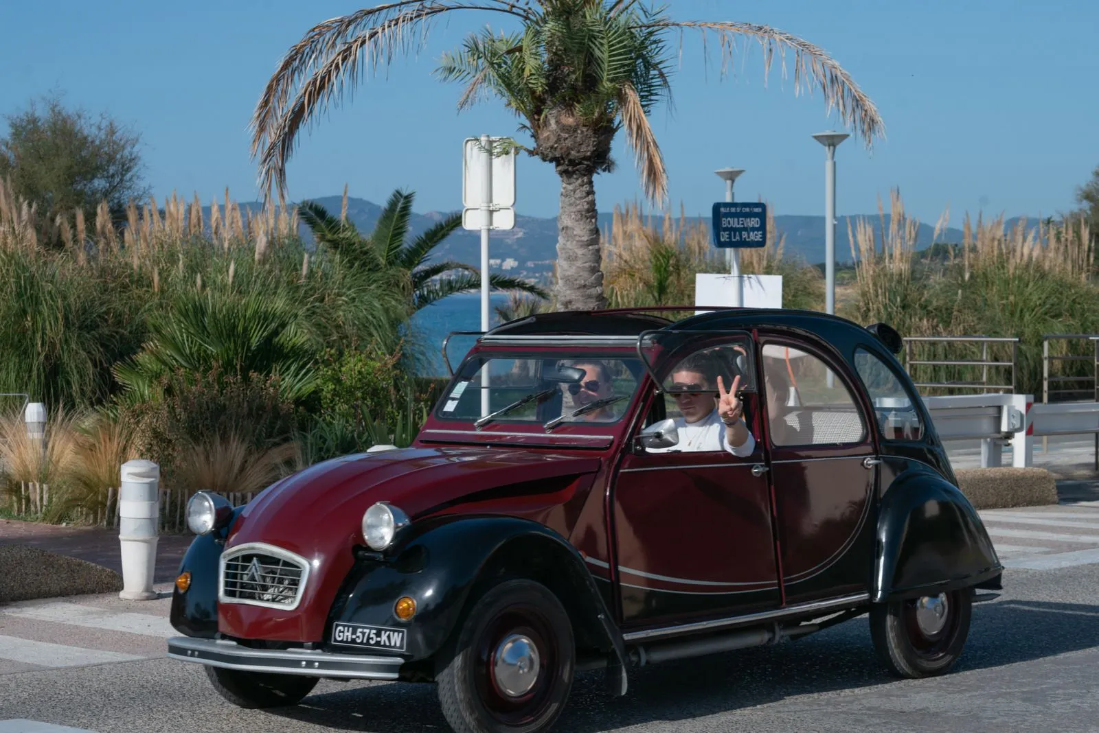 organiser un team building RALLYE TOURISTIQUE 2CV Roanne